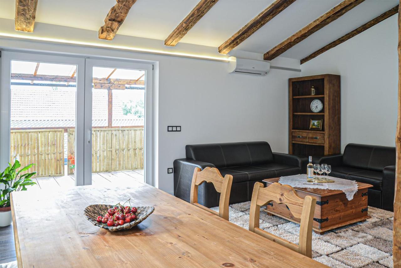 Terrace Apartments Eger Luaran gambar
