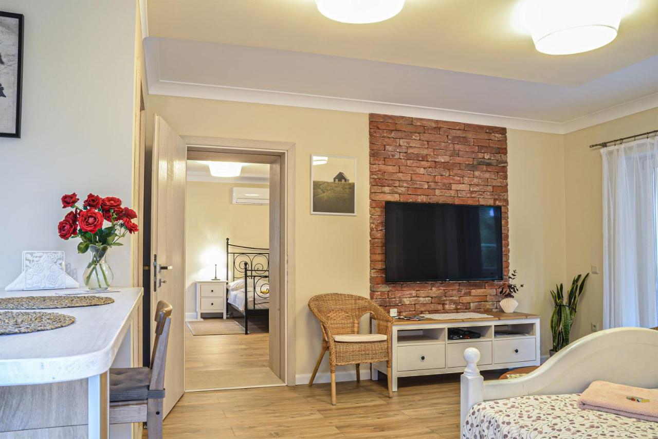 Terrace Apartments Eger Luaran gambar