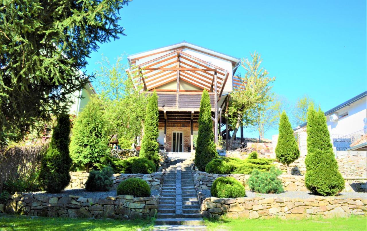 Terrace Apartments Eger Luaran gambar