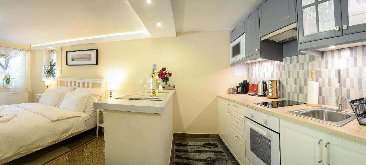 Terrace Apartments Eger Luaran gambar