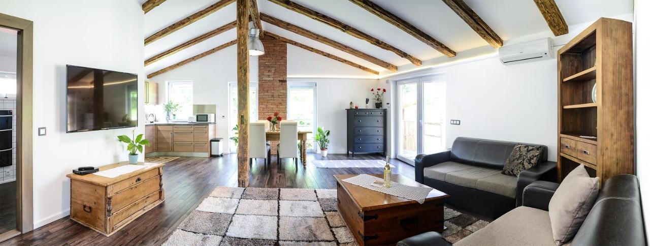 Terrace Apartments Eger Luaran gambar